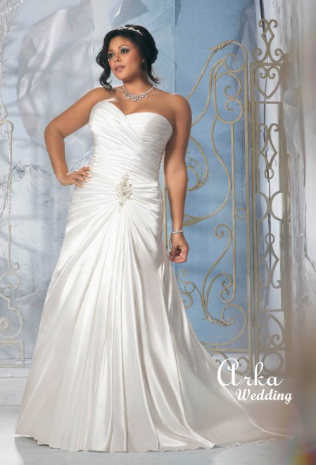 3146_Elegant_Modified_A_Line_ Wedding_Gown_ Featuring_Crystal_Beaded 11.jpg